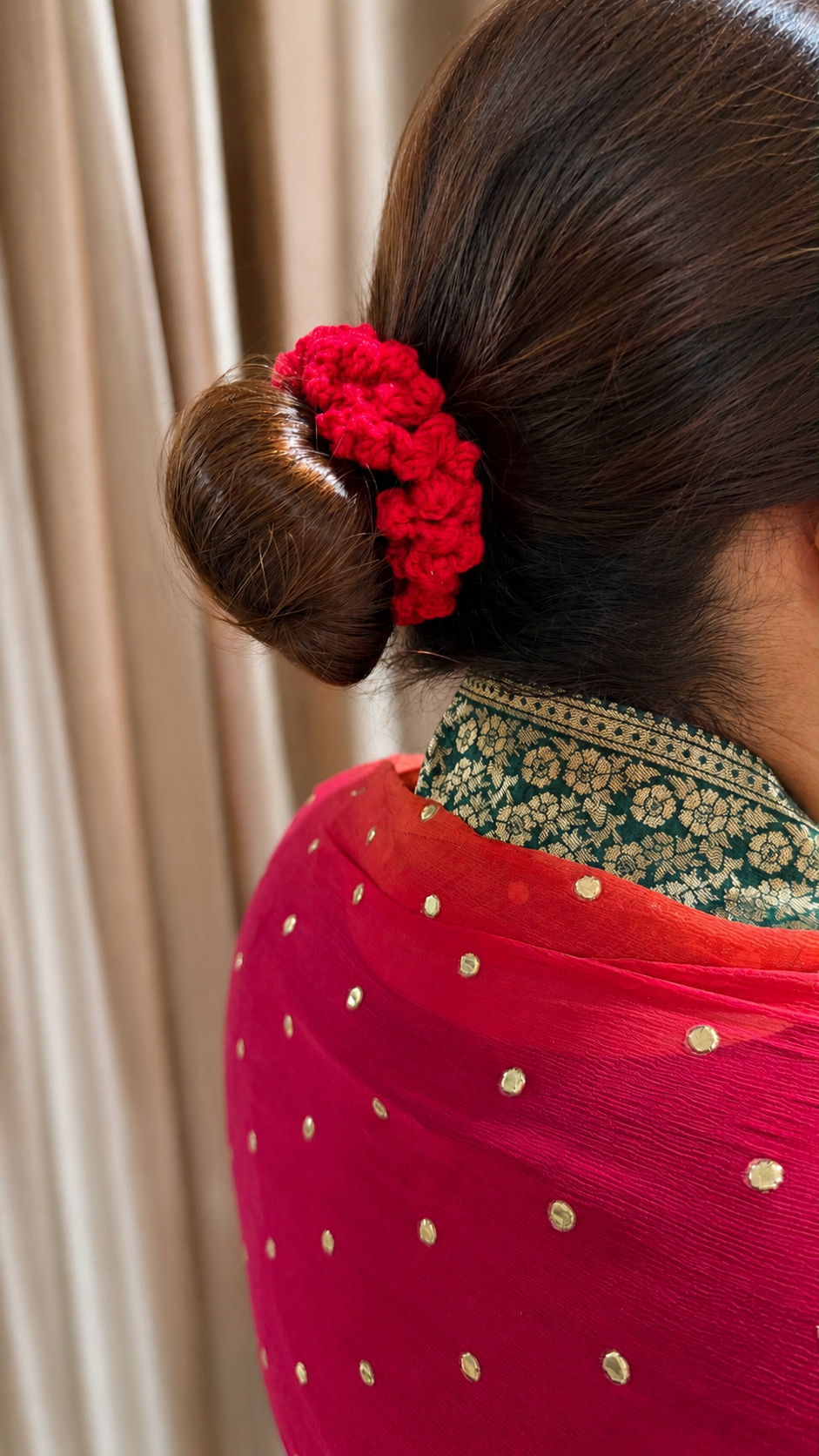 Crimson Rose Crochet Bun Gajra