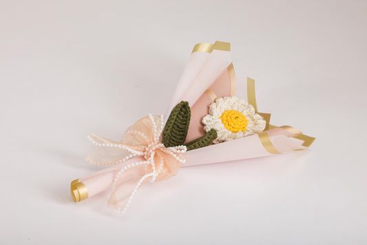 Wrapped in Love – Ivory Daisy