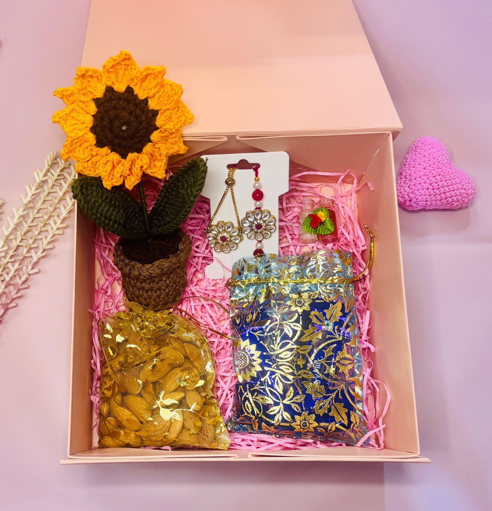 Bhaiya Bhabhi Classic Rakhi Gift Box
