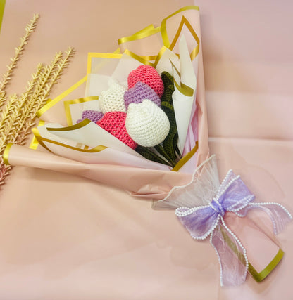 Forever Yours – Tulip Harmony Bouquet