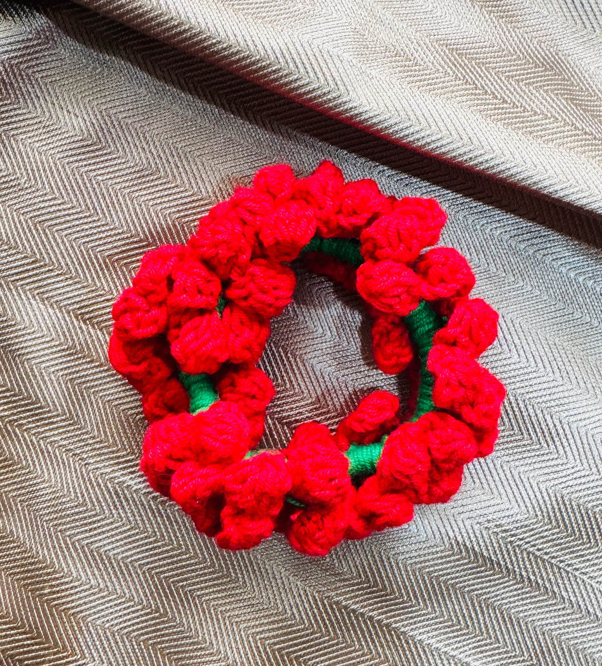 Crimson Rose Crochet Bun Gajra